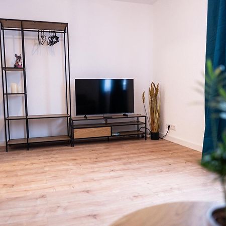 Klassen Apartments! Stadtnahes Ferienhaus* Mit Terrasse In Aulendorf * Fuer 6-8 Personen Екстер'єр фото