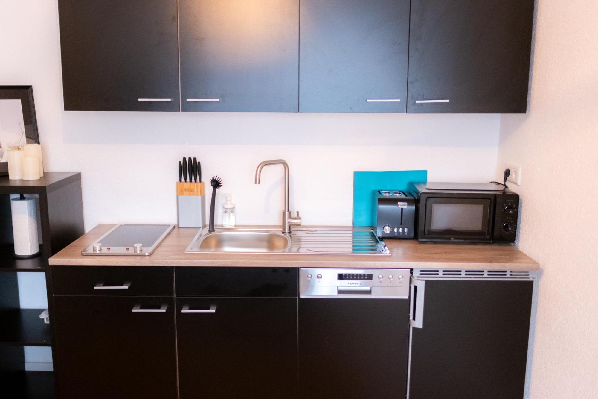 Klassen Apartments! Stadtnahes Ferienhaus* Mit Terrasse In Aulendorf * Fuer 6-8 Personen Екстер'єр фото